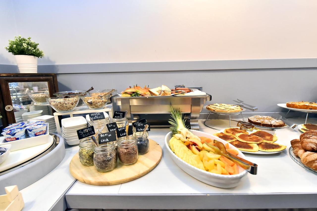 Hotel Doria 벨레지아아지마리나 외부 사진